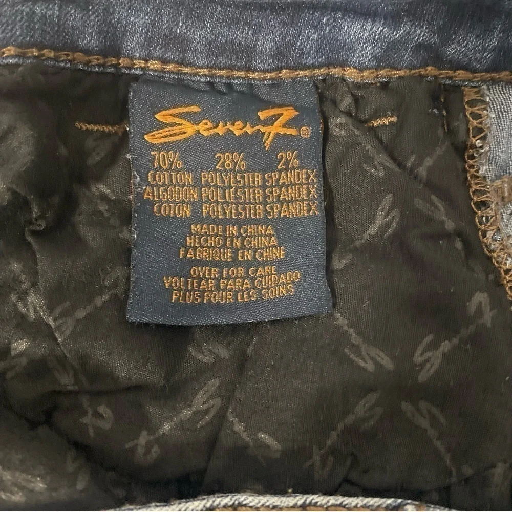 Seven7 Slim Boot Cut Sz 10 Women’s Jeans Rhinestones on Back Pockets